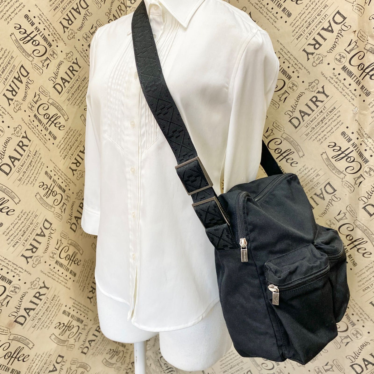 Bottega Veneta Shoulder Bag Business Crossbody Black — view 3