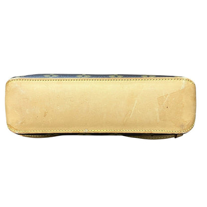 Louis Vuitton Trotteur Monogram Shoulder — view 3