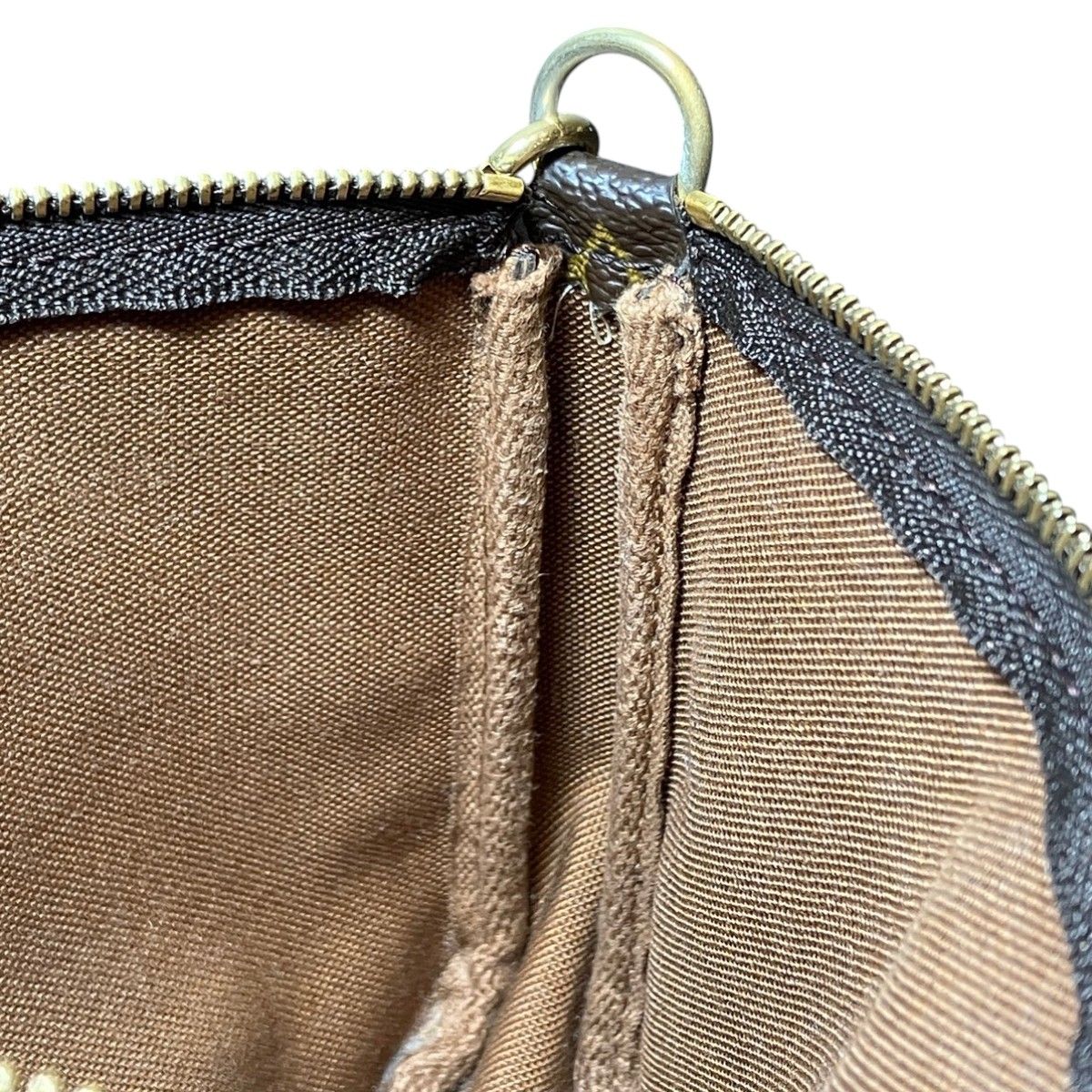 Louis Vuitton Pochette Monogram Handbag — view 8