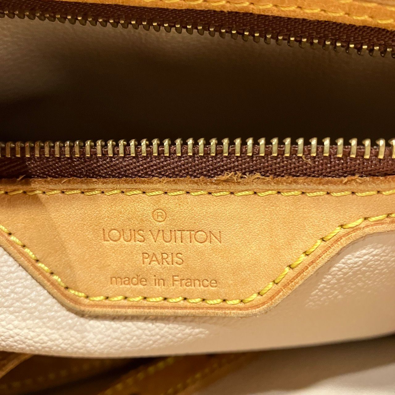 Louis Vuitton Monogram Shoulder Bag Canvas — view 4