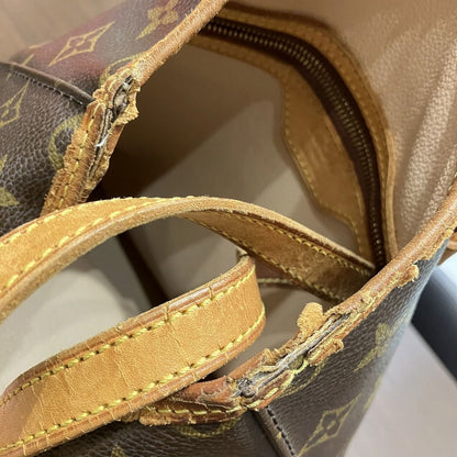 Louis Vuitton Monogram Shoulder Bag Canvas — view 8