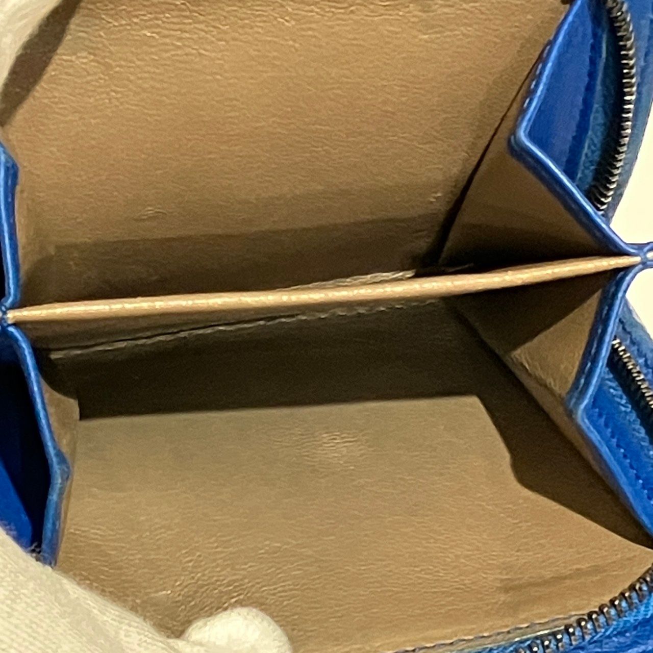 Bottega Veneta Intrecciato Bifold Wallet Leather — view 6
