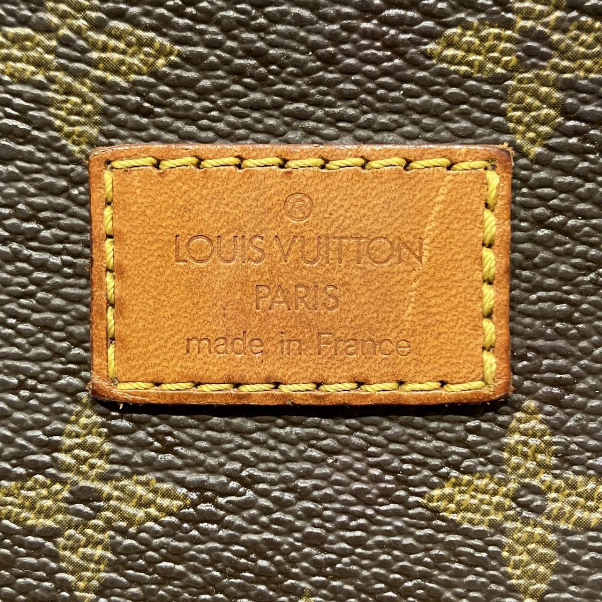 Louis Vuitton Saumur 30 Monogram Shoulder Bag Canvas — view 4