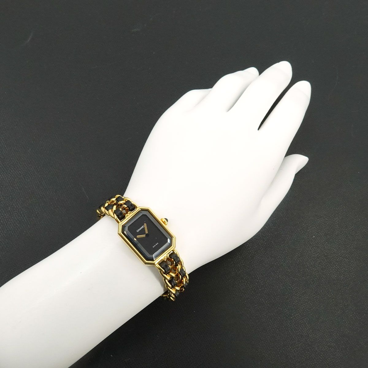 Chanel Premiere M Vintage Watch Black Gold — view 3