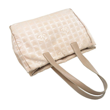 Chanel Handbag Beige — view 4