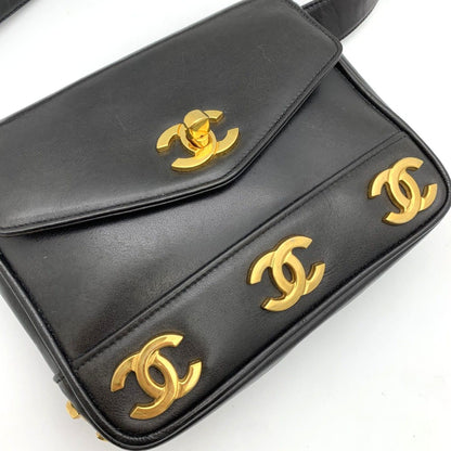 Chanel Waist Bag Triple CC Logo Leather Black — view 2