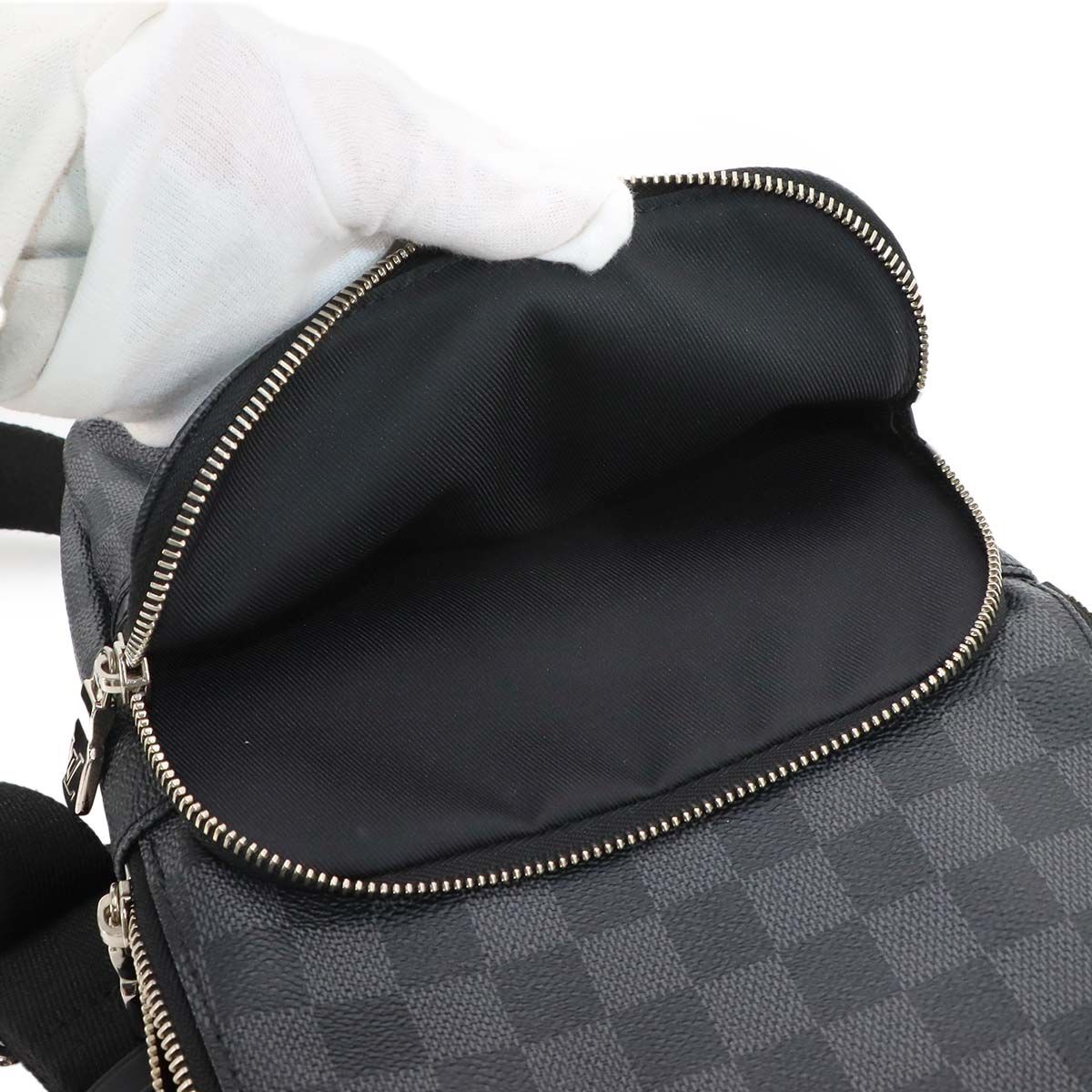 Louis Vuitton Damier Graphite Avenue Sling Bag Black — view 7