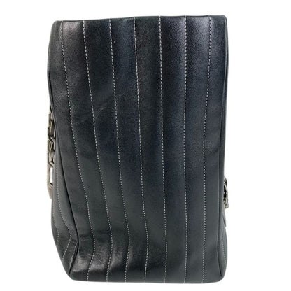 Chanel Shoulder Bag CC Logo Leather Black — view 4