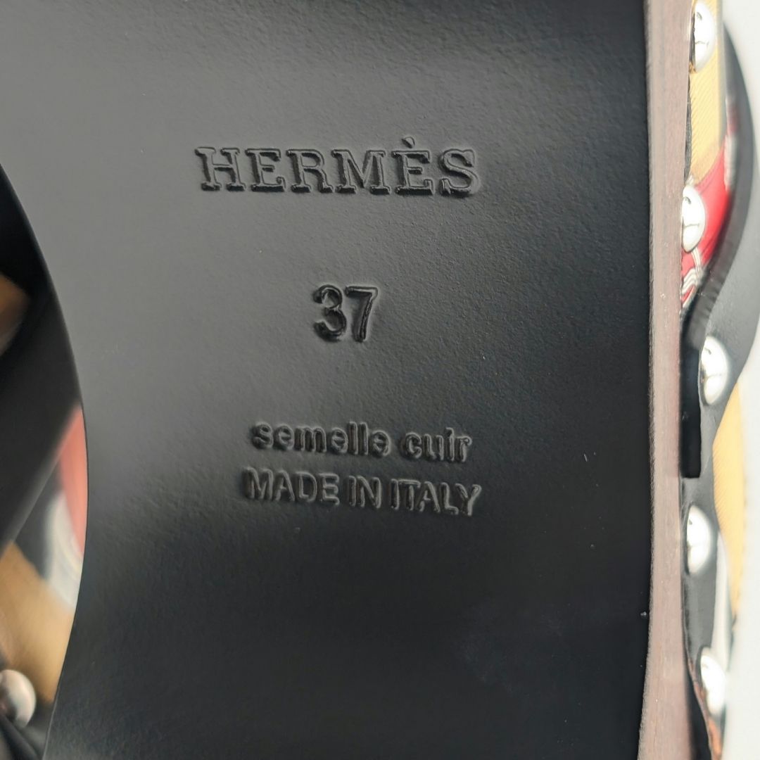 Hermes Carlotta Kelly Wood Sole Sandals Multicolor — view 9