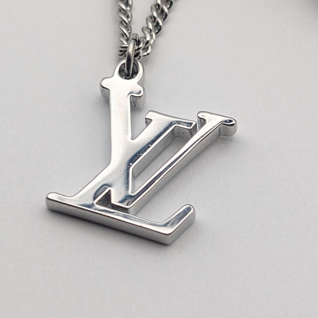 Louis Vuitton Monogram Eclipse Collier Charm Necklace — view 2