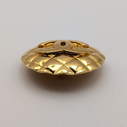 Chanel Earrings CC Logo Quilted Round Circle Gold Vintage 28 Single — view 2