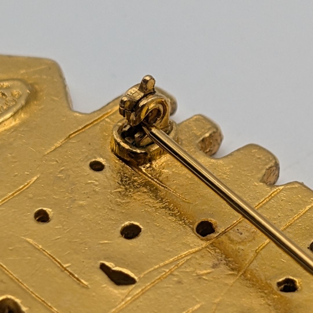 Chanel Brooch CC Logo Gold Cross Vintage — view 5