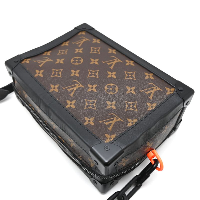 Louis Vuitton Shoulder — view 3
