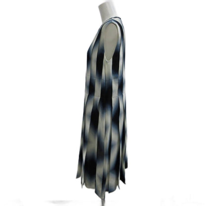 Fendi Dress Silk 38 Navy White Gradient Pattern Sleeveless Pleats Knee Length PP — view 3