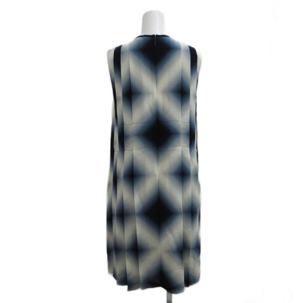 Fendi Dress Silk 38 Navy White Gradient Pattern Sleeveless Pleats Knee Length PP — view 2