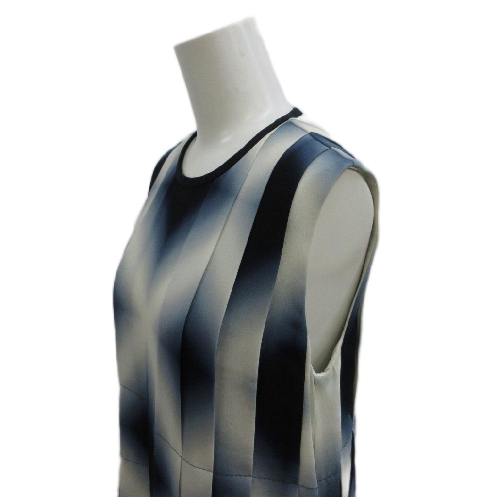 Fendi Dress Silk 38 Navy White Gradient Pattern Sleeveless Pleats Knee Length PP — view 4