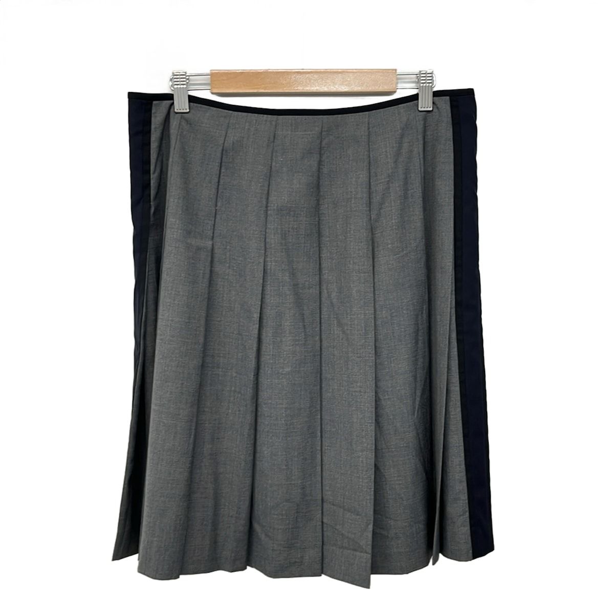 Prada Long Skirt 40 M Gray Black Pleats