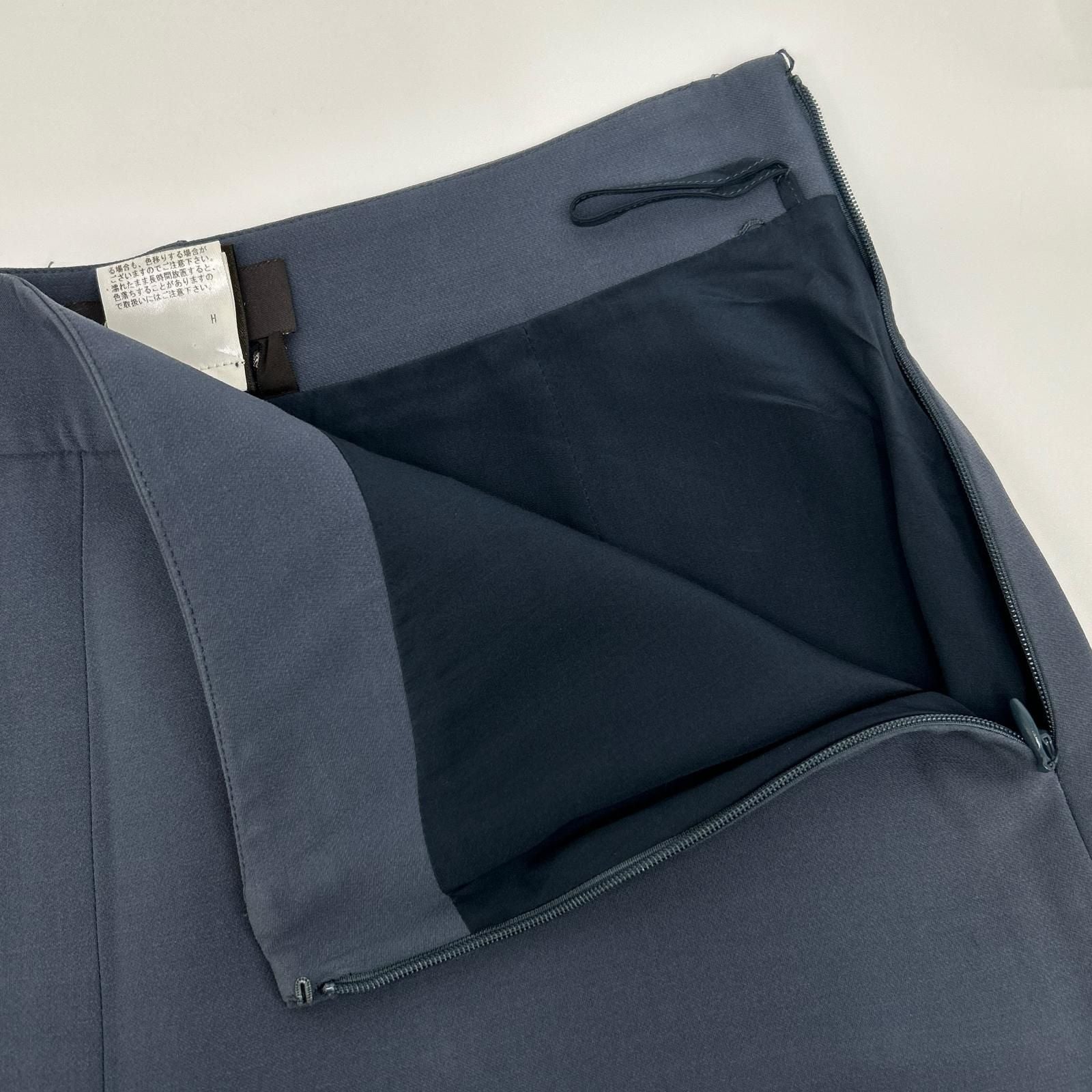 Loro Piana Navy Silk Wool Center Pleats Side Zip Skirt 40 — view 8
