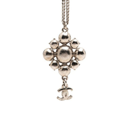Chanel CC Logo Chain Pendant Silver Metal Rhinestone — view 2