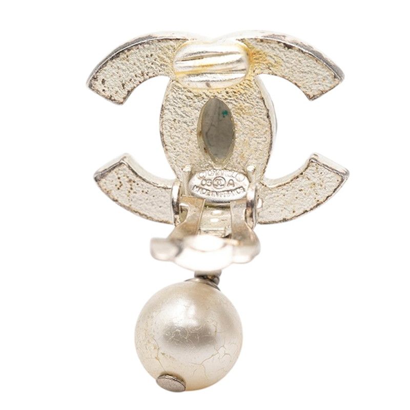 Chanel CC Logo Swing Earrings 03 Silver Metal Faux Pearl — view 3