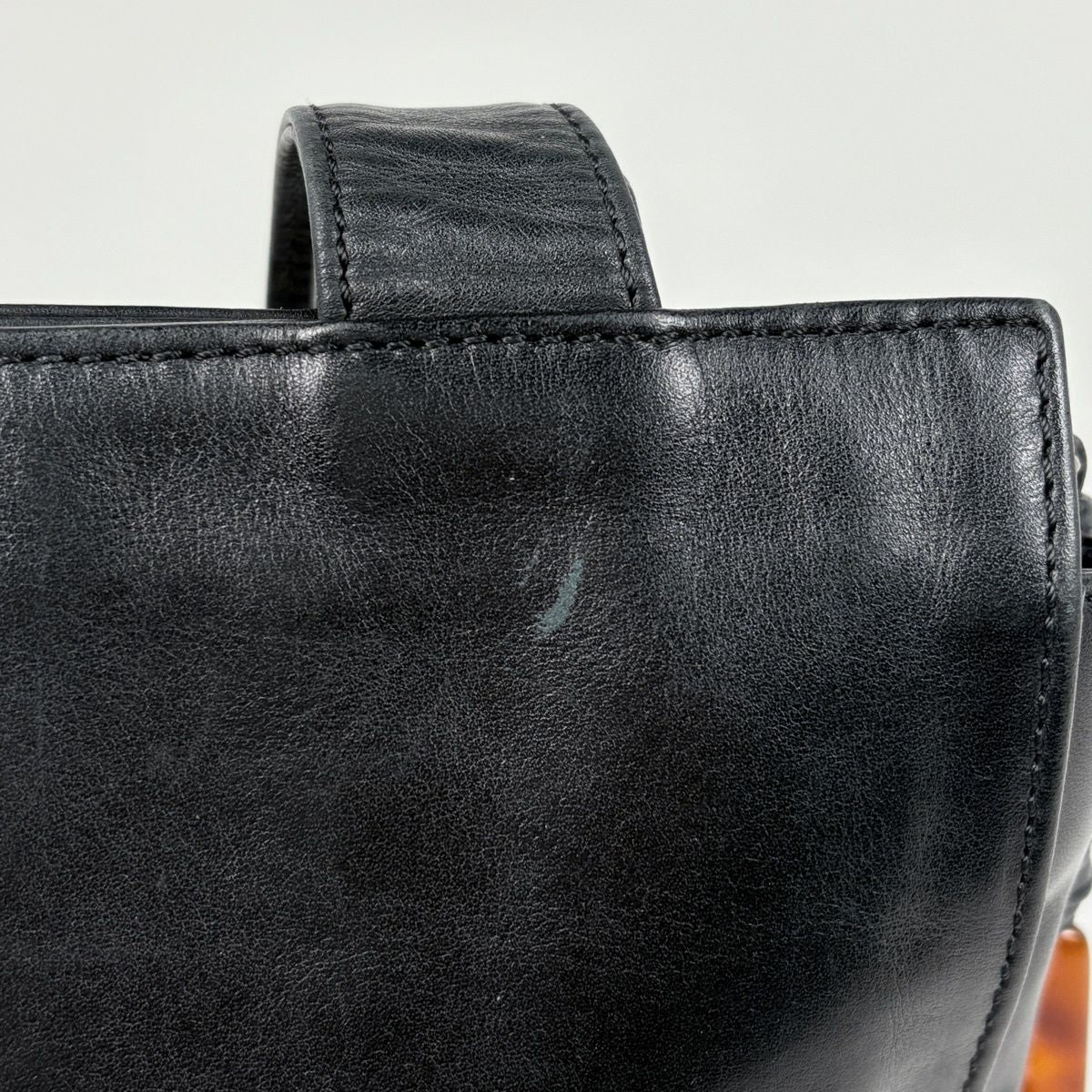 Chanel CC Logo Tote Leather Black — view 5