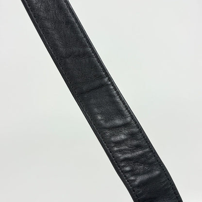 Chanel CC Logo Tote Leather Black — view 6