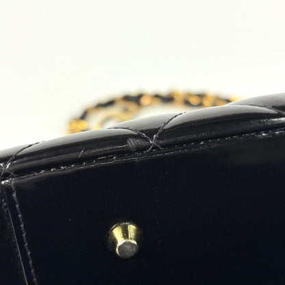 Chanel CC Logo Chain Handbag Quilted Enamel Patent Leather Black — view 4