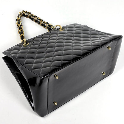 Chanel CC Logo Chain Handbag Quilted Enamel Patent Leather Black — view 2