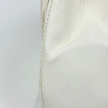 Chanel CC Logo Chain Shoulder Bag Leather White — view 8