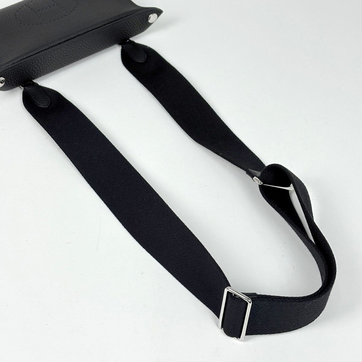 Hermes Shoulder Bag Togo Black — view 5