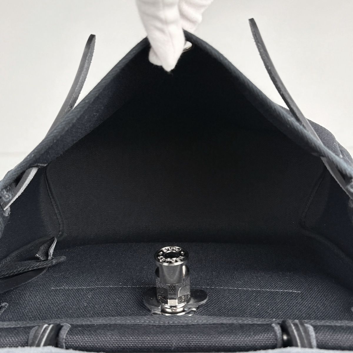 Hermes Herbag Zip PM 2-Way Handbag Leather Vache Hunter — view 8