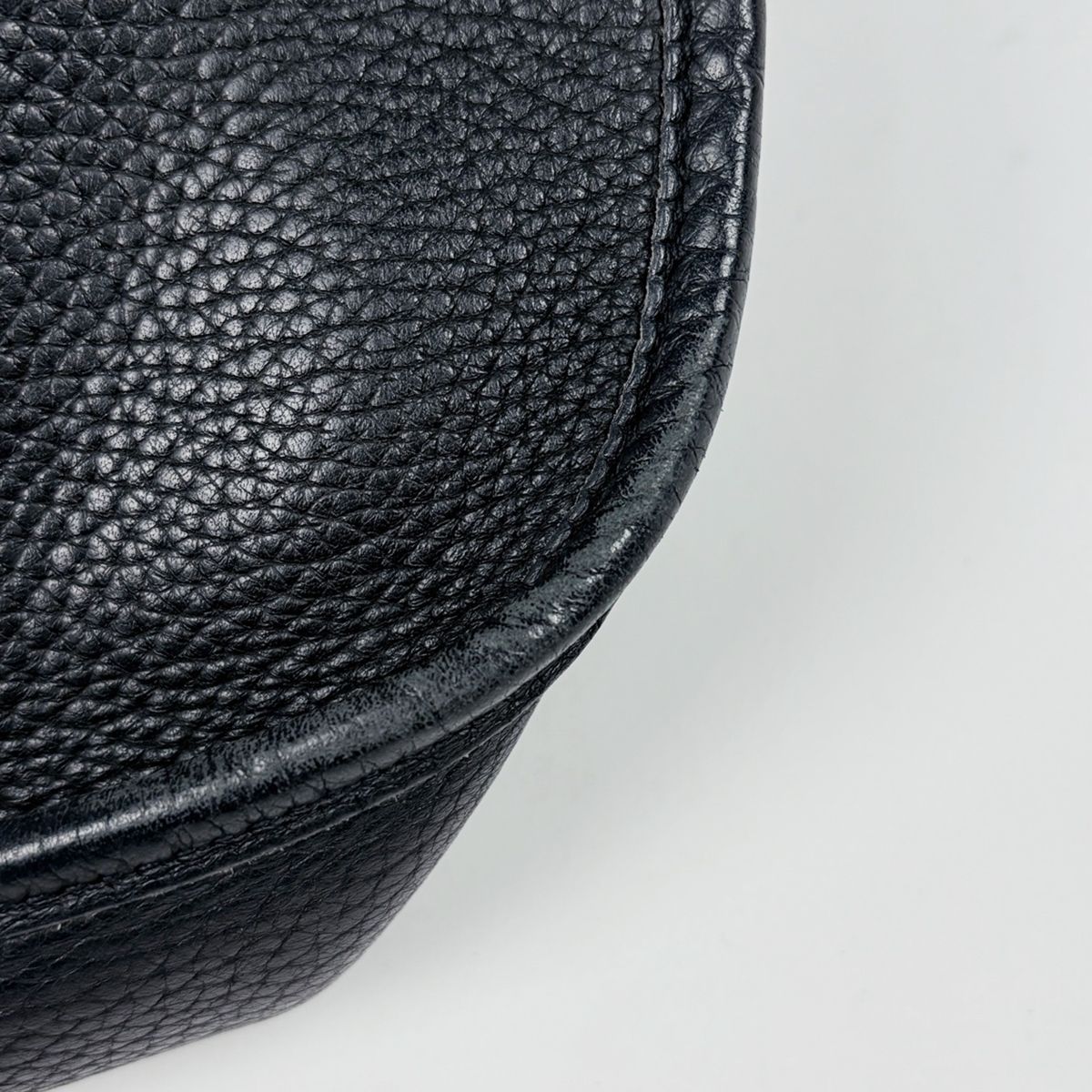 Hermes Evelyne 1 GM Perforated Logo Shoulder Bag Taurillon Clemence Black — view 3