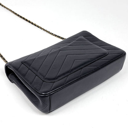 Chanel Stitch Chain Shoulder Bag CC Logo Blanc Leather Black — view 2