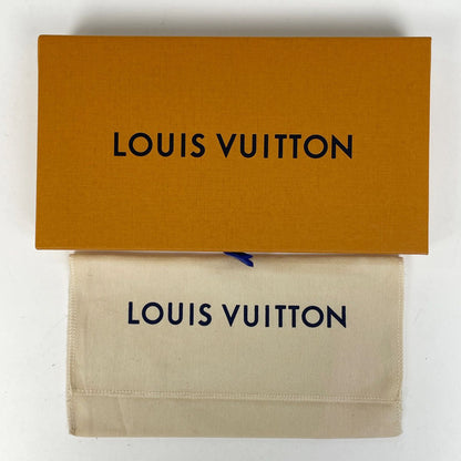 Louis Vuitton Zippy Wallet Horizontal Zip Around Taurillon Noir — view 9