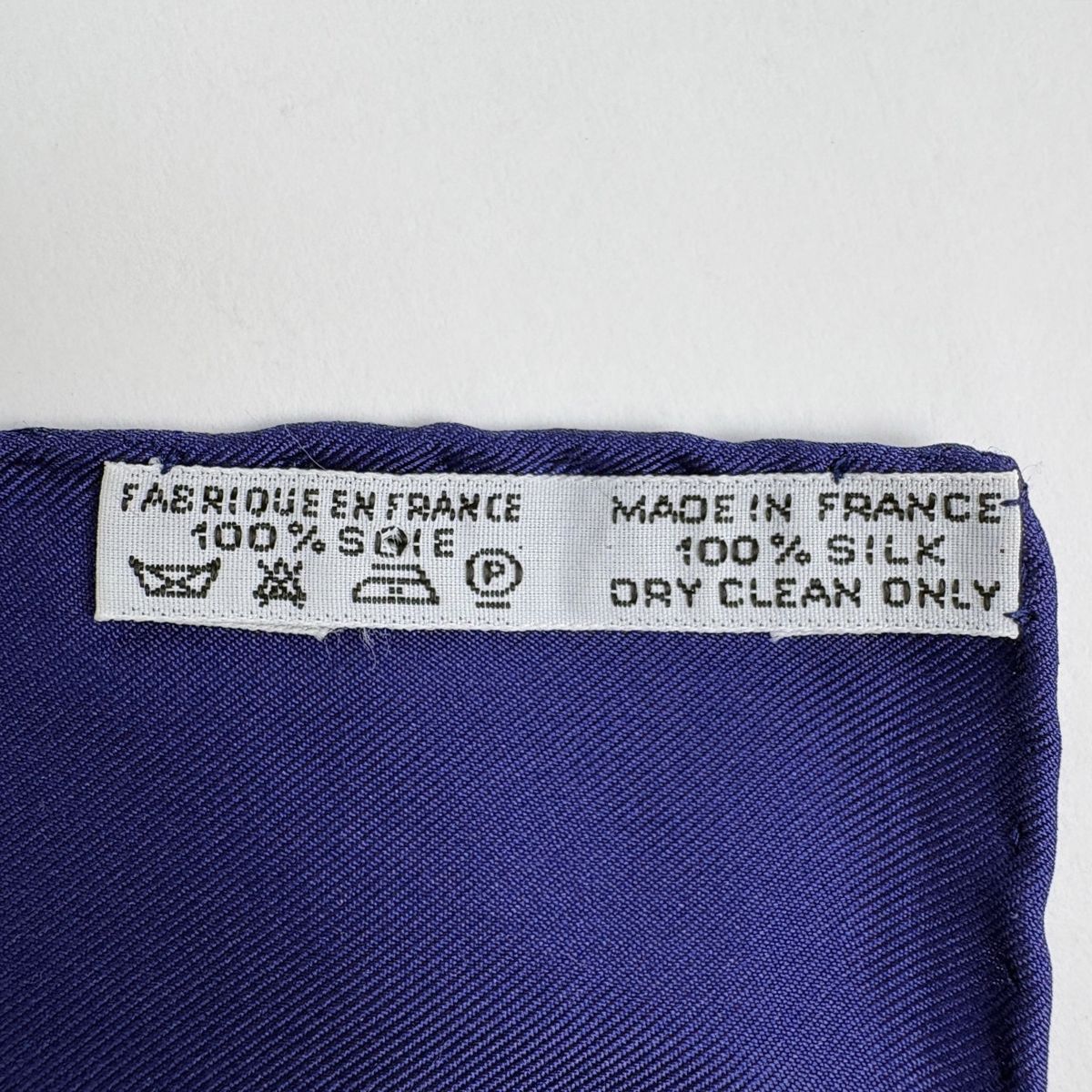 Hermes Carre 90 Marine ET Cavalerie Sea and Cavalry Scarf Silk Navy Multicolor — view 2