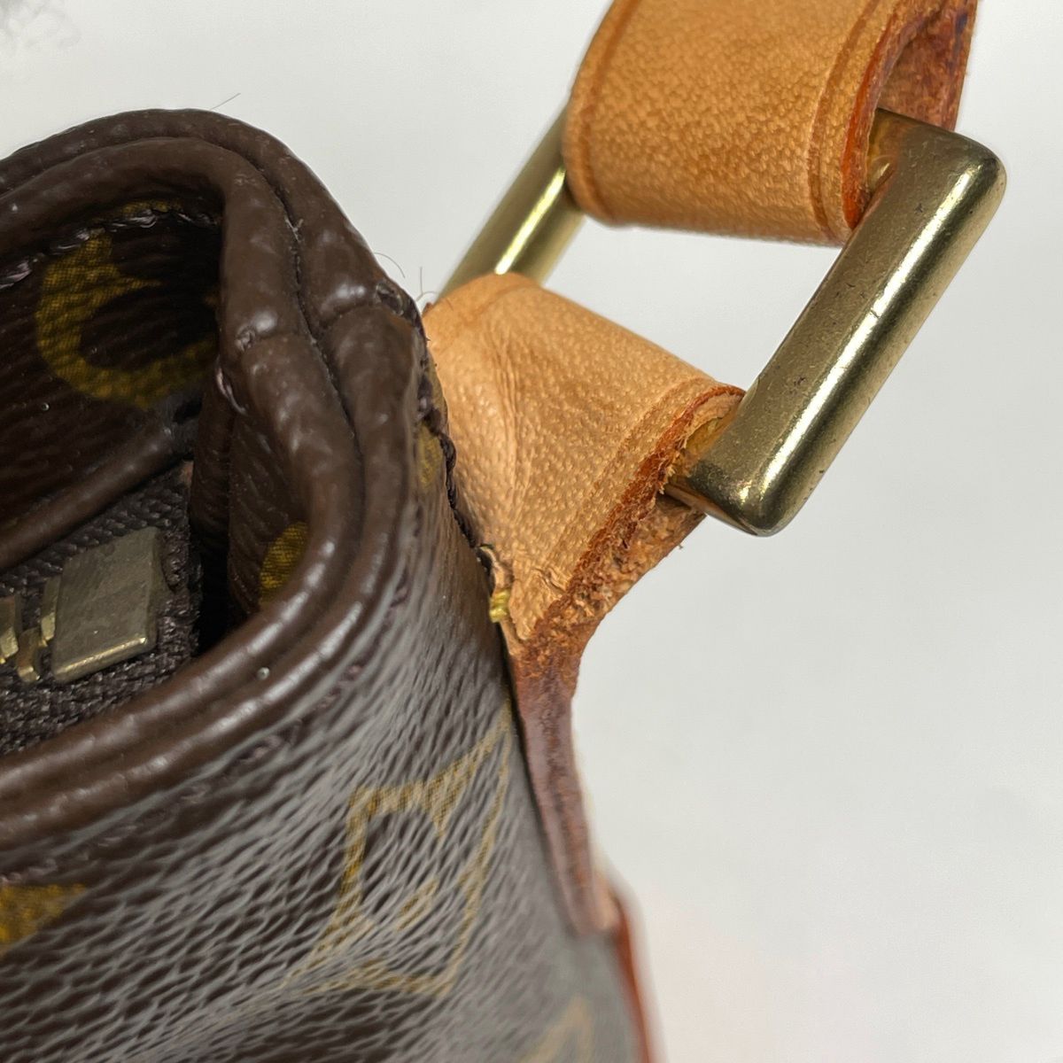 Louis Vuitton Trotteur Pochette Shoulder Bag Monogram Brown — view 4