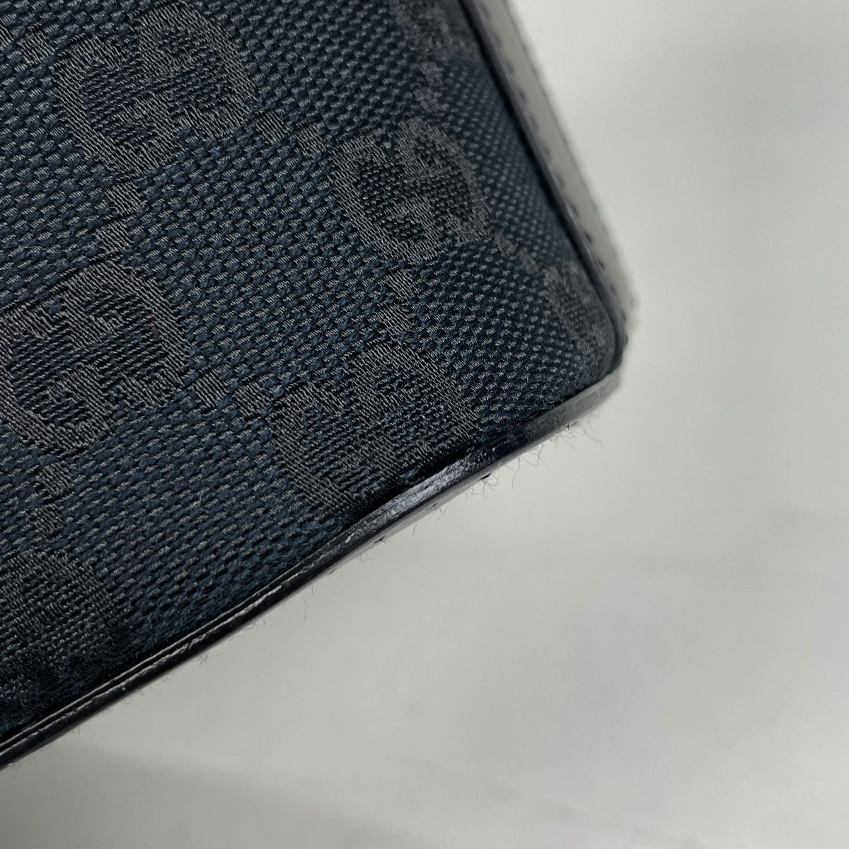 Gucci GG Pattern Shoulder Bag Canvas Black — view 3