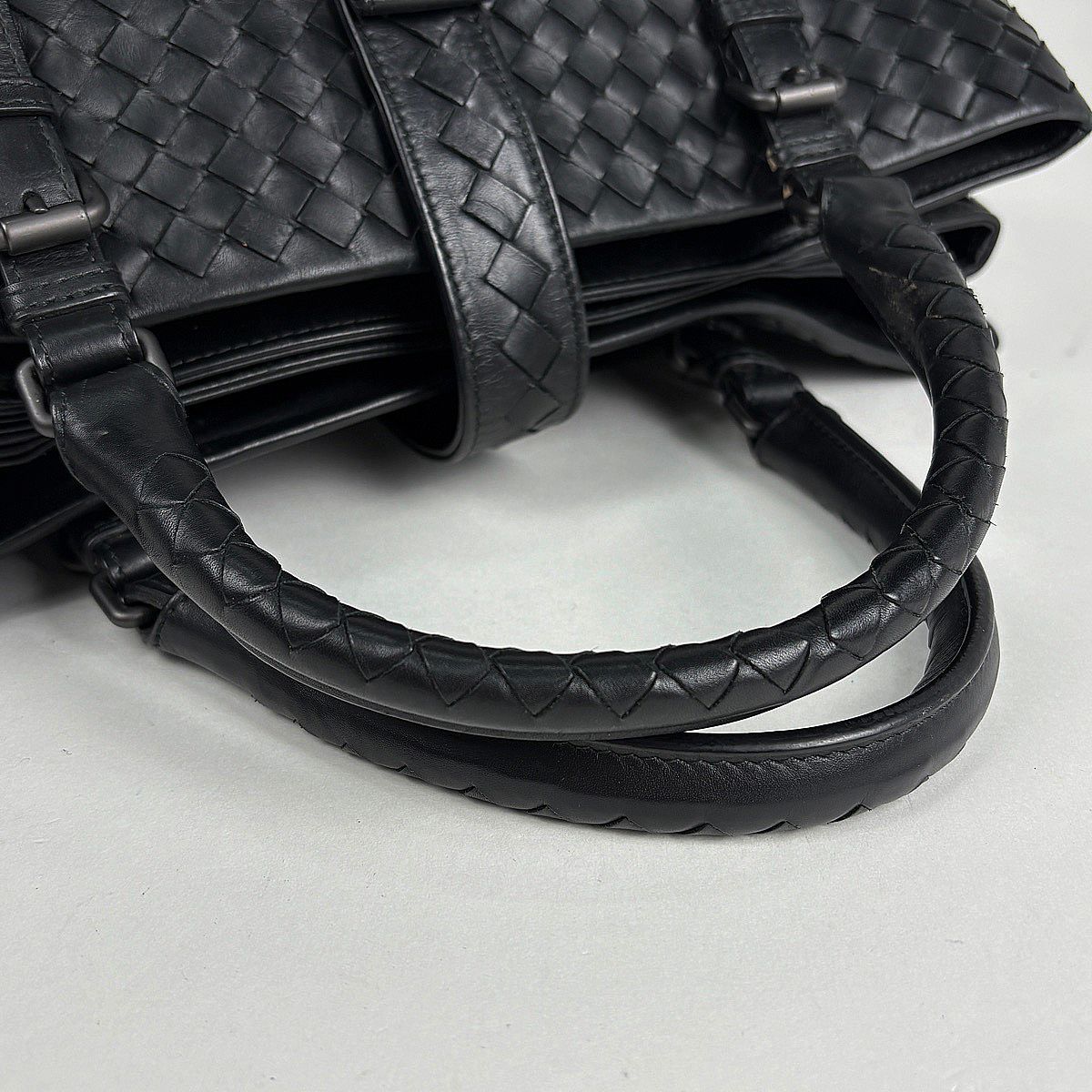 Bottega Veneta Intrecciato Rome Tote Leather Black — view 8