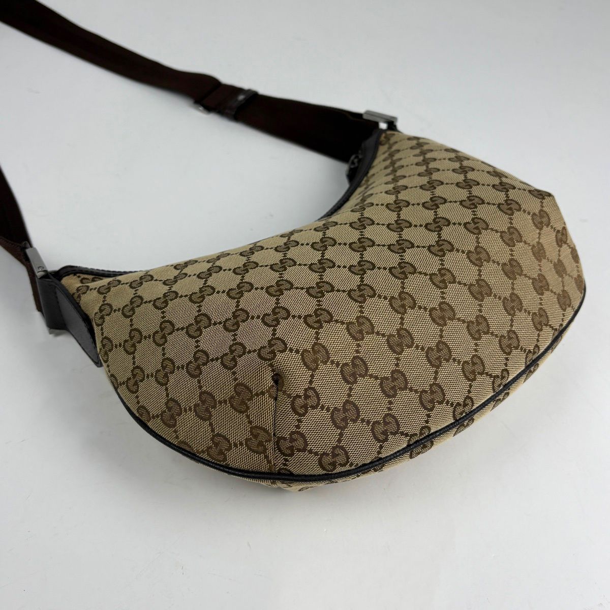 Gucci GG Pattern Shoulder Bag Canvas Brown — view 2