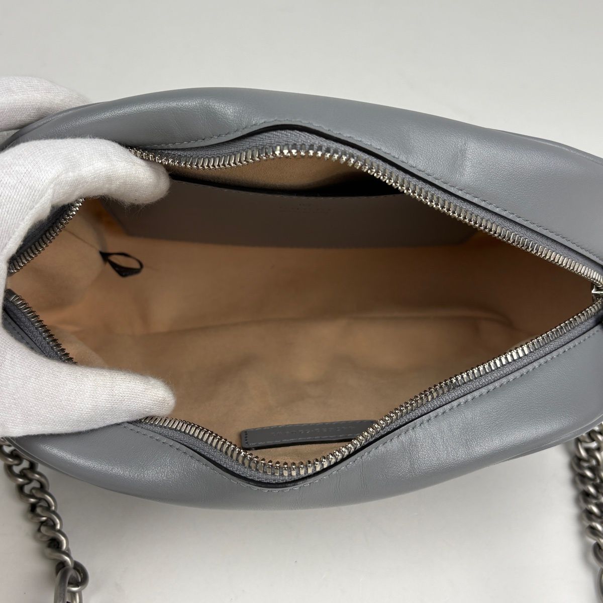 Gucci GG Marmont Chain Shoulder Bag Quilted Leather Gray — view 6