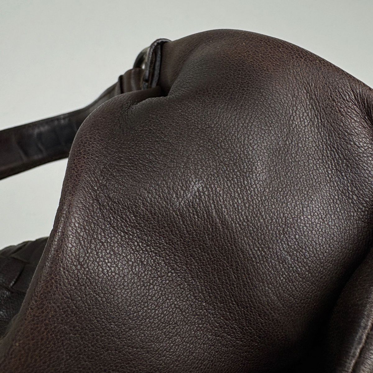 Bottega Veneta Intrecciato Campana Shoulder Bag Leather Brown — view 5