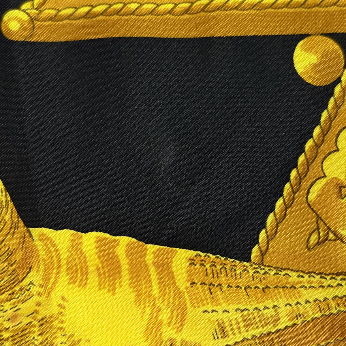 Hermes Carre 90 Cuillers D'afrique African Spoon Scarf Silk Black Yellow — view 4