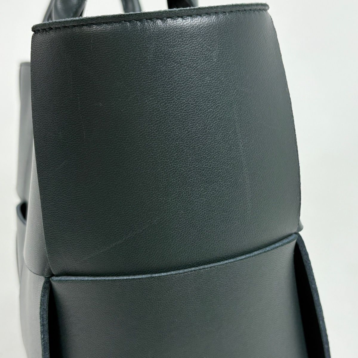 Bottega Veneta Arco Tote Maxi Intrecciato Leather Green — view 4