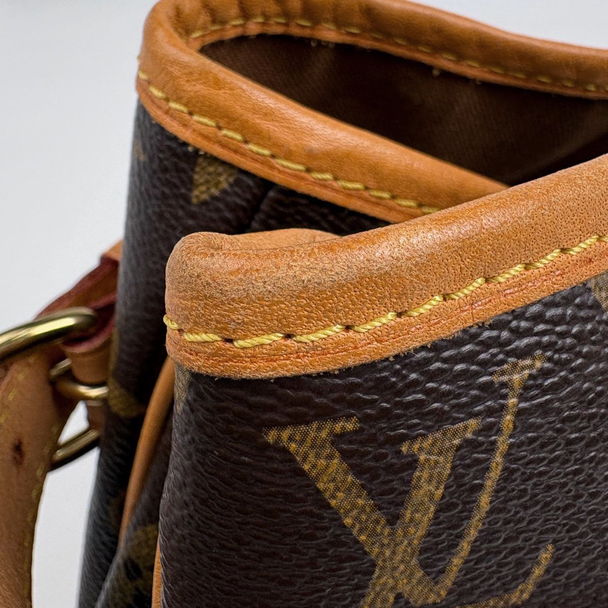 Louis Vuitton Batignolles Vertical Shoulder Bag Tote Monogram Brown — view 5