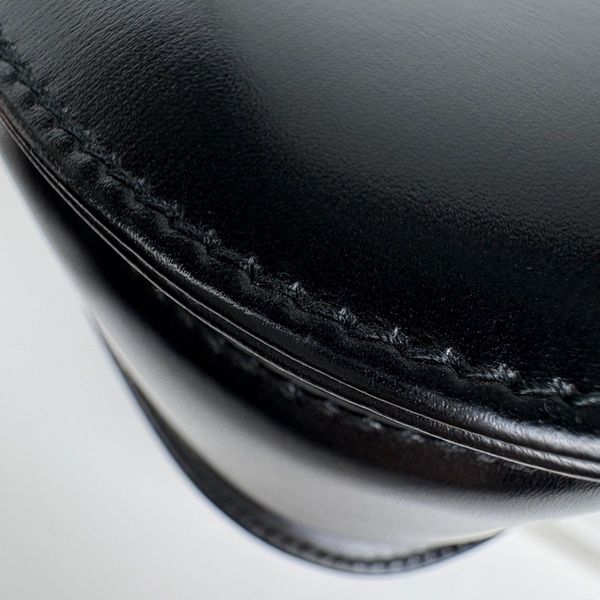 Gucci Bamboo Handbag 2-Way Vintage Leather Black — view 3