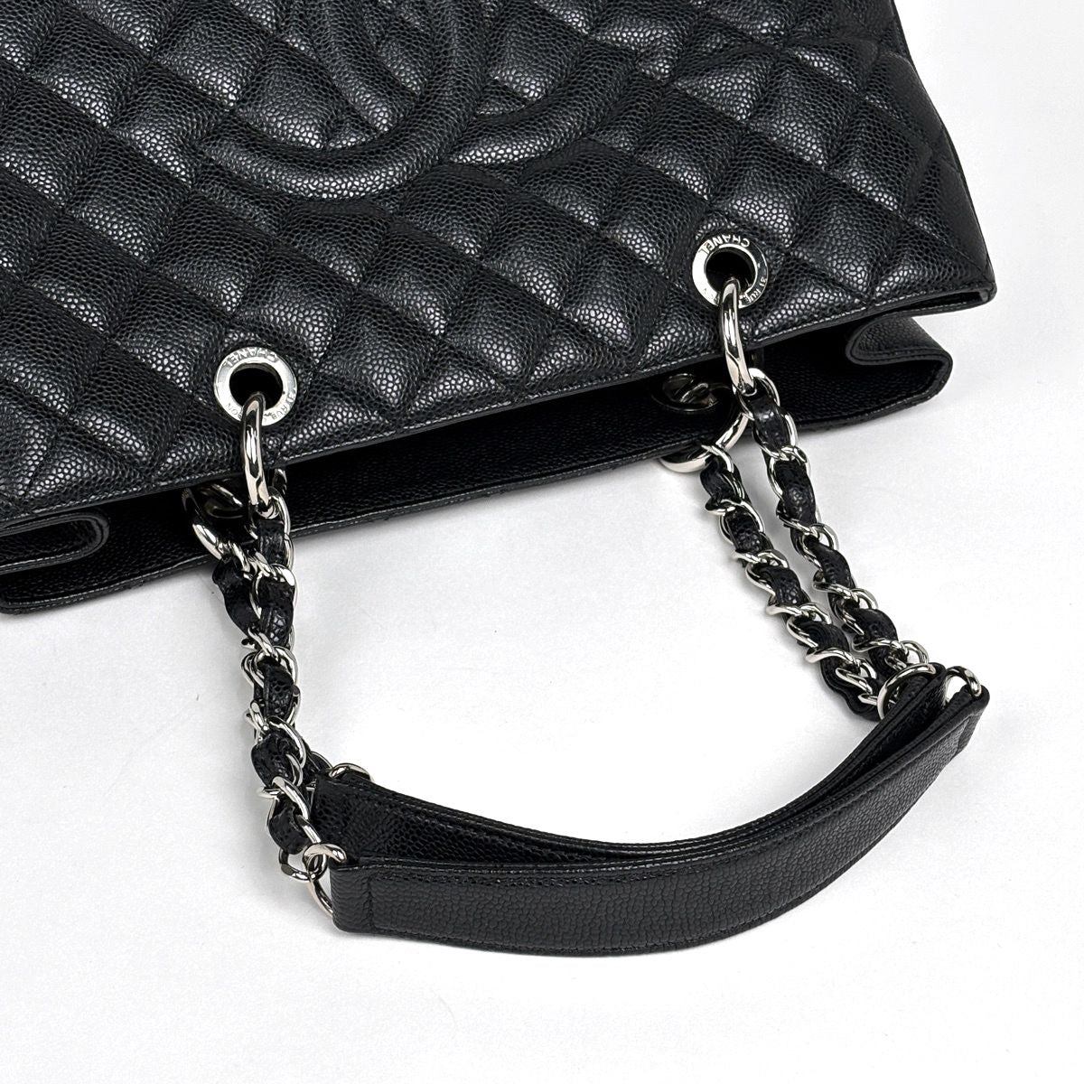 Chanel CC Logo Chain Tote Shoulder Bag Quilted Grand Shopping GST Caviar — view 6