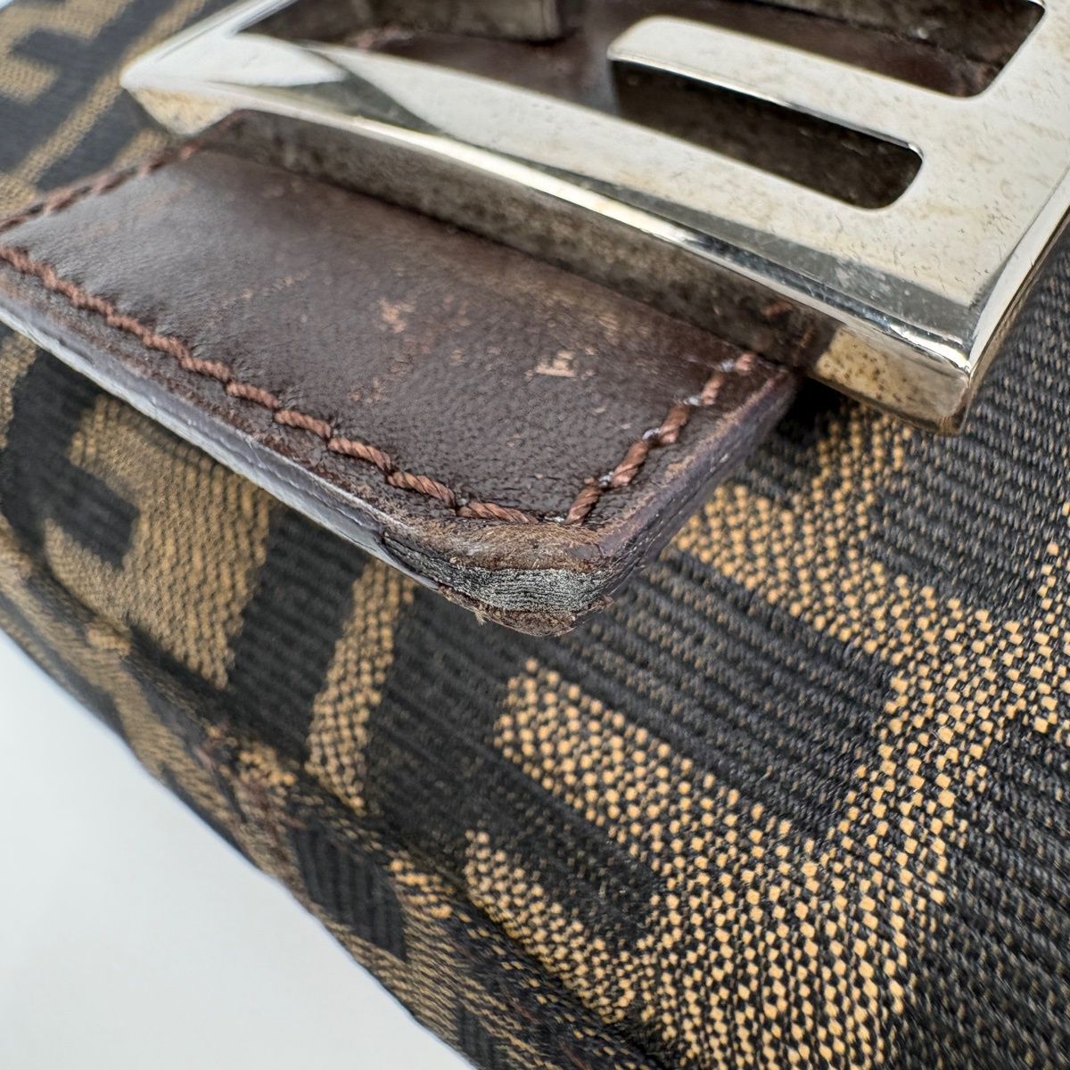 Fendi Zucca Pattern Mamma Baguette Shoulder Bag Canvas Brown — view 4