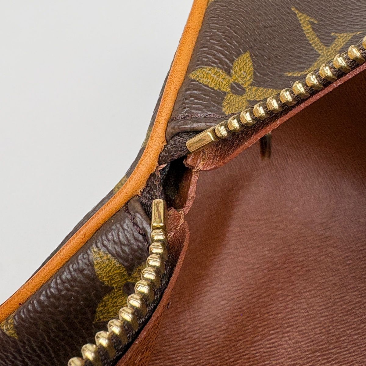 Louis Vuitton Papillon 30 Barrel Bag Tube — view 7