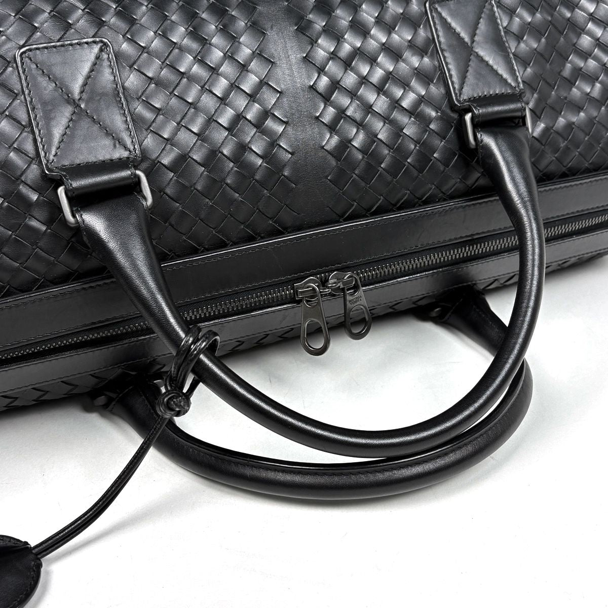 Bottega Veneta Intrecciato Boston Bag 2-Way Leather Black — view 7