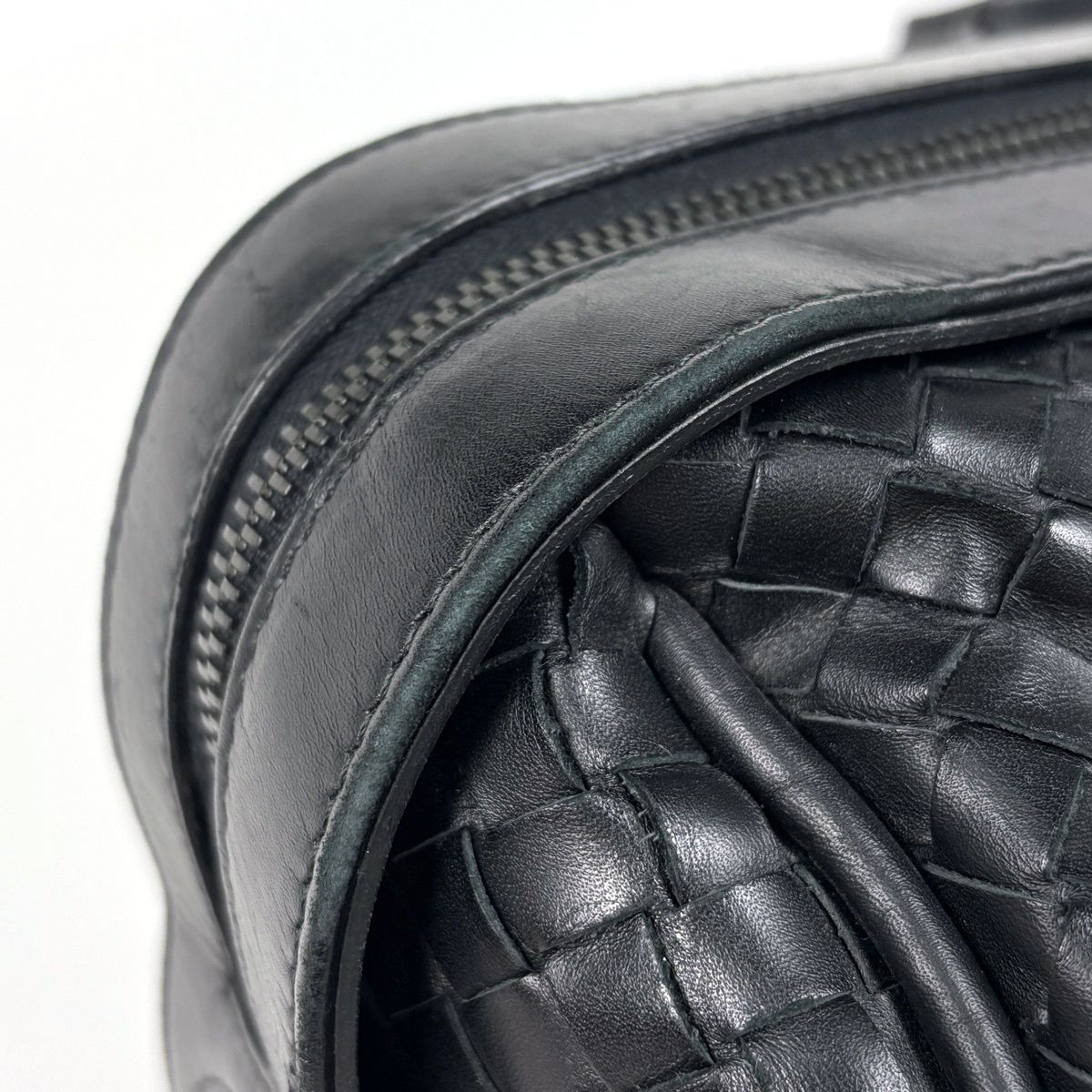 Bottega Veneta Intrecciato Boston Bag 2-Way Leather Black — view 5